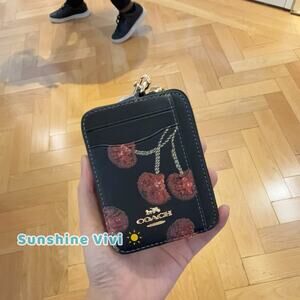 NWT COACH CDF99 Zip Card Case Cherry Print Smooth Leather ID Wallet Gold Black